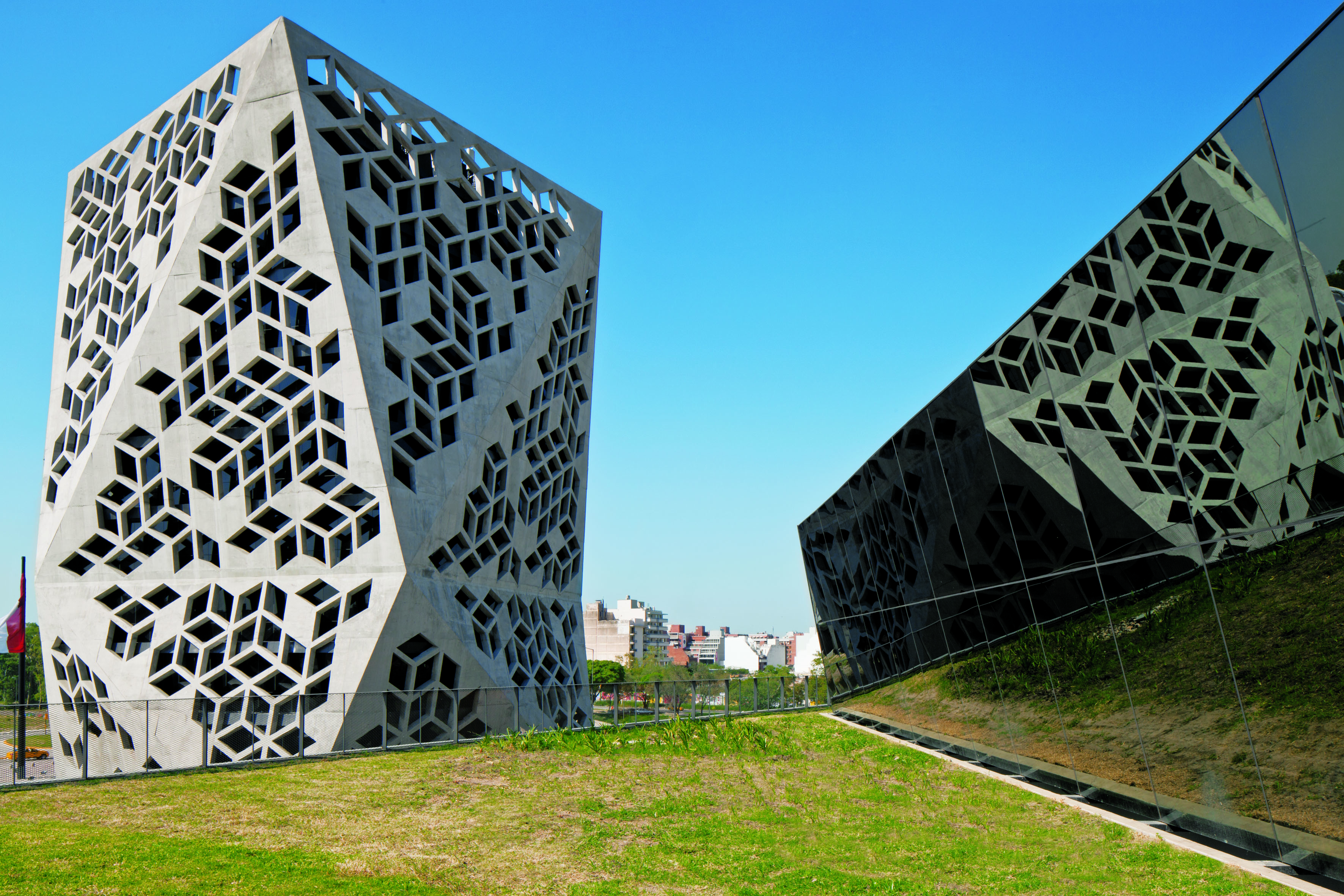 Lucio Morini + GGMPU, Bicentennial Civic Center (Copyright: © Leonardo Finotti, TASCHEN 2017 Presse)